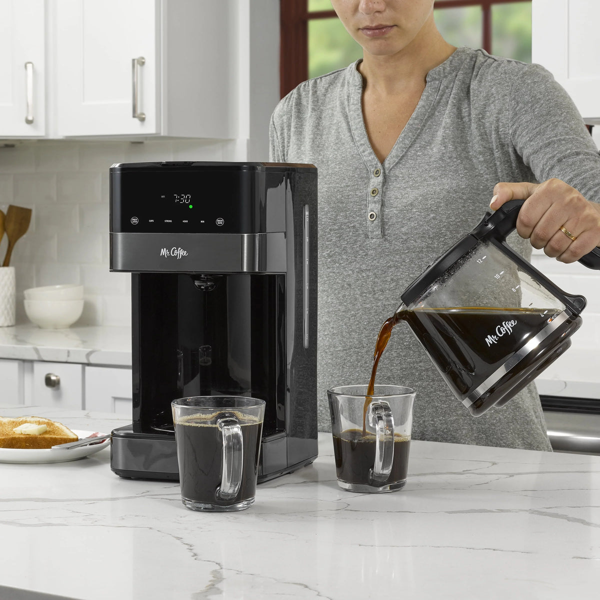 12 Cup Programmable Coffee Maker P9383