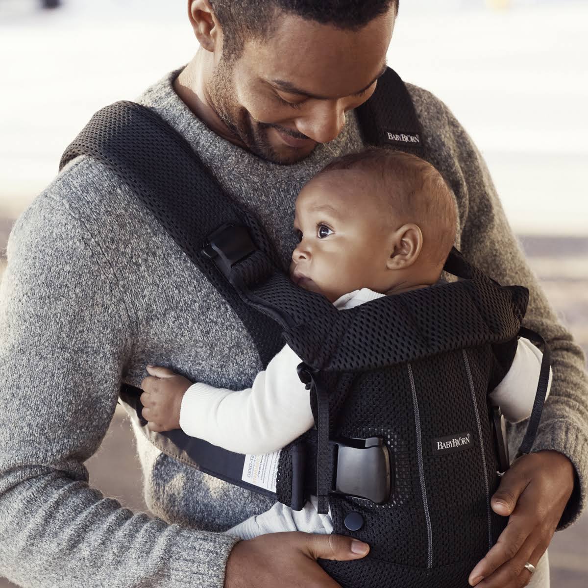 Black Mesh Baby Carrier J1594