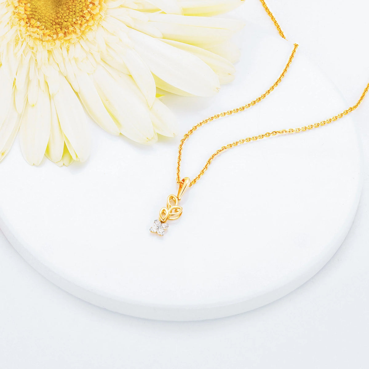 Gold Morning Glory Diamond Pendant X618
