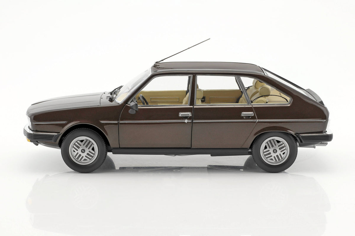 Bronze Brown Diecast Model Car F1811
