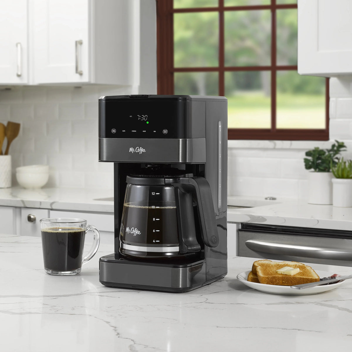 12 Cup Programmable Coffee Maker P9383