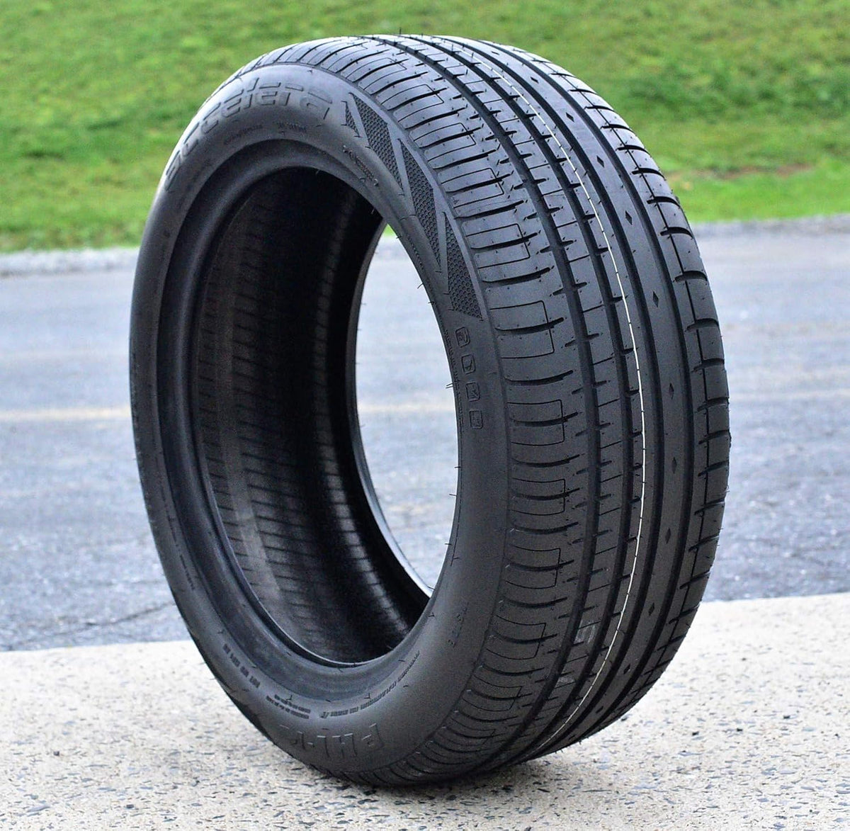 All-Season High Performance Radial Tire 245/50R18 104W Load Range XL 4-Ply BSW L892