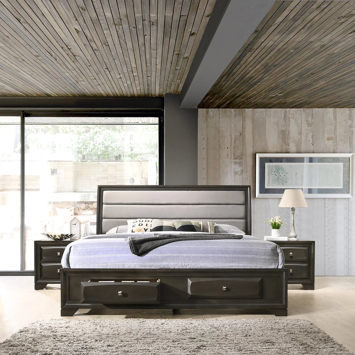 Antique Gray Wood 3-Piece Queen Bedroom Set B424420