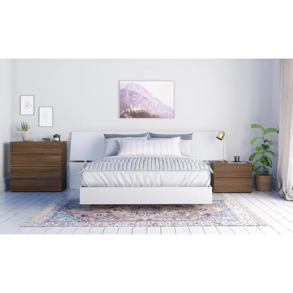 4 Piece Queen Size Bedroom Set Walnut and White I621