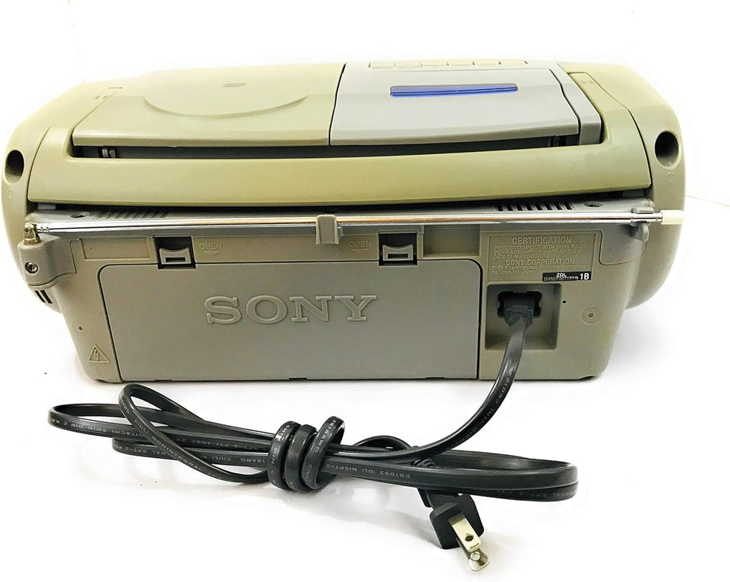 Portable AM/FM/CD Cassette Boombox Q459789