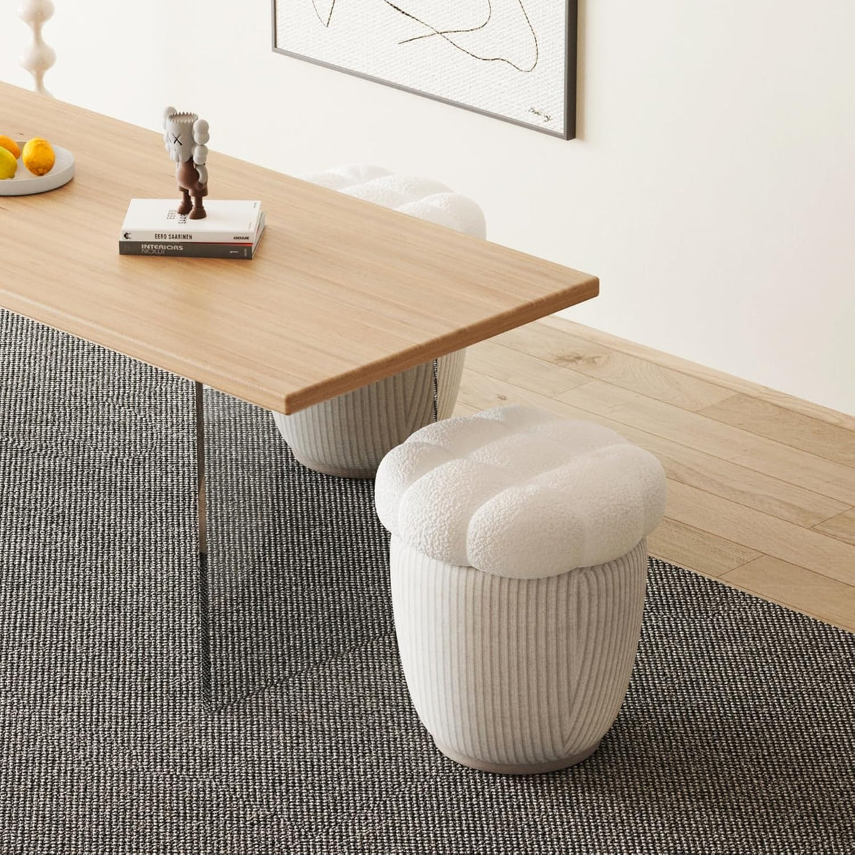 White Round Ottoman with Removable Lid S819341