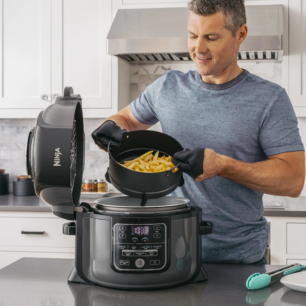 8-in-1 6.5-Quart Pressure Cooker M6687