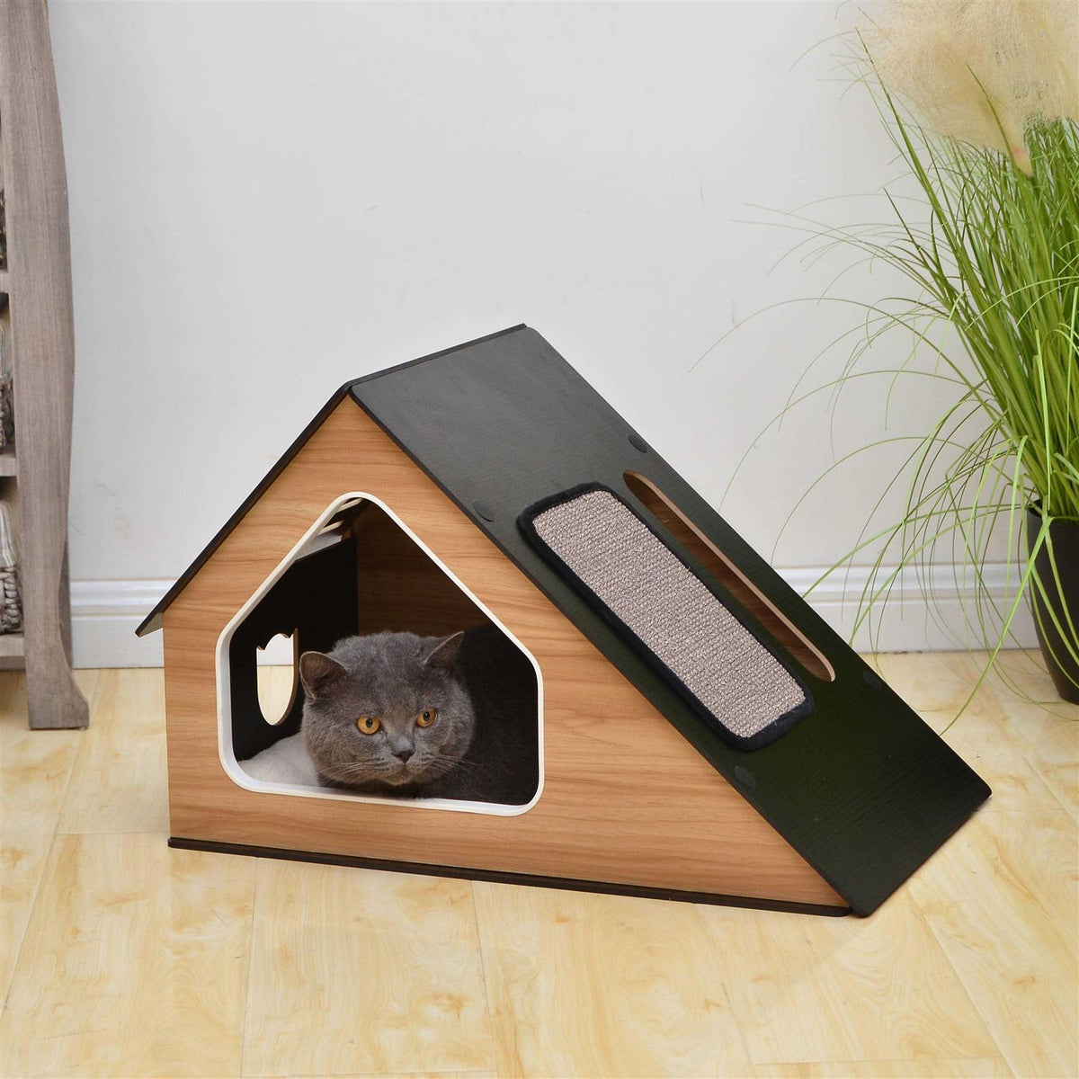 Modern Cat Condo with Sisal Scratching Pad C8435