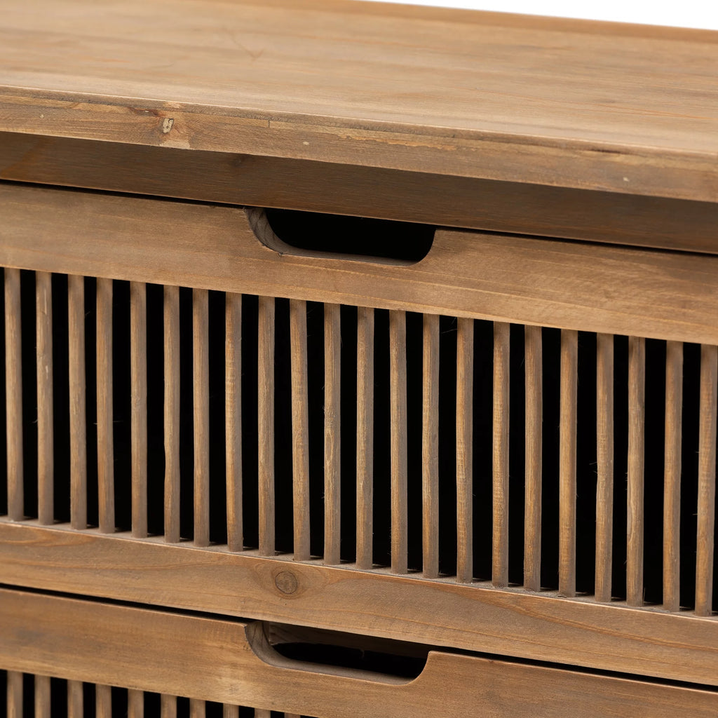 Medium Oak 3-Drawer Wood Chest C342090