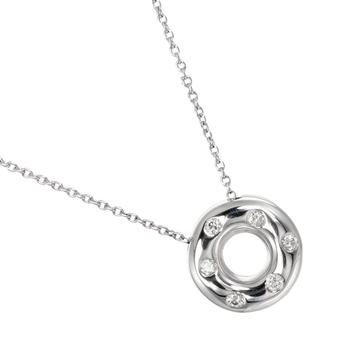 Platinum Diamond Circle Necklace J168
