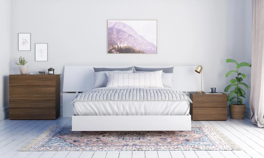 4 Piece Queen Size Bedroom Set Walnut and White I621