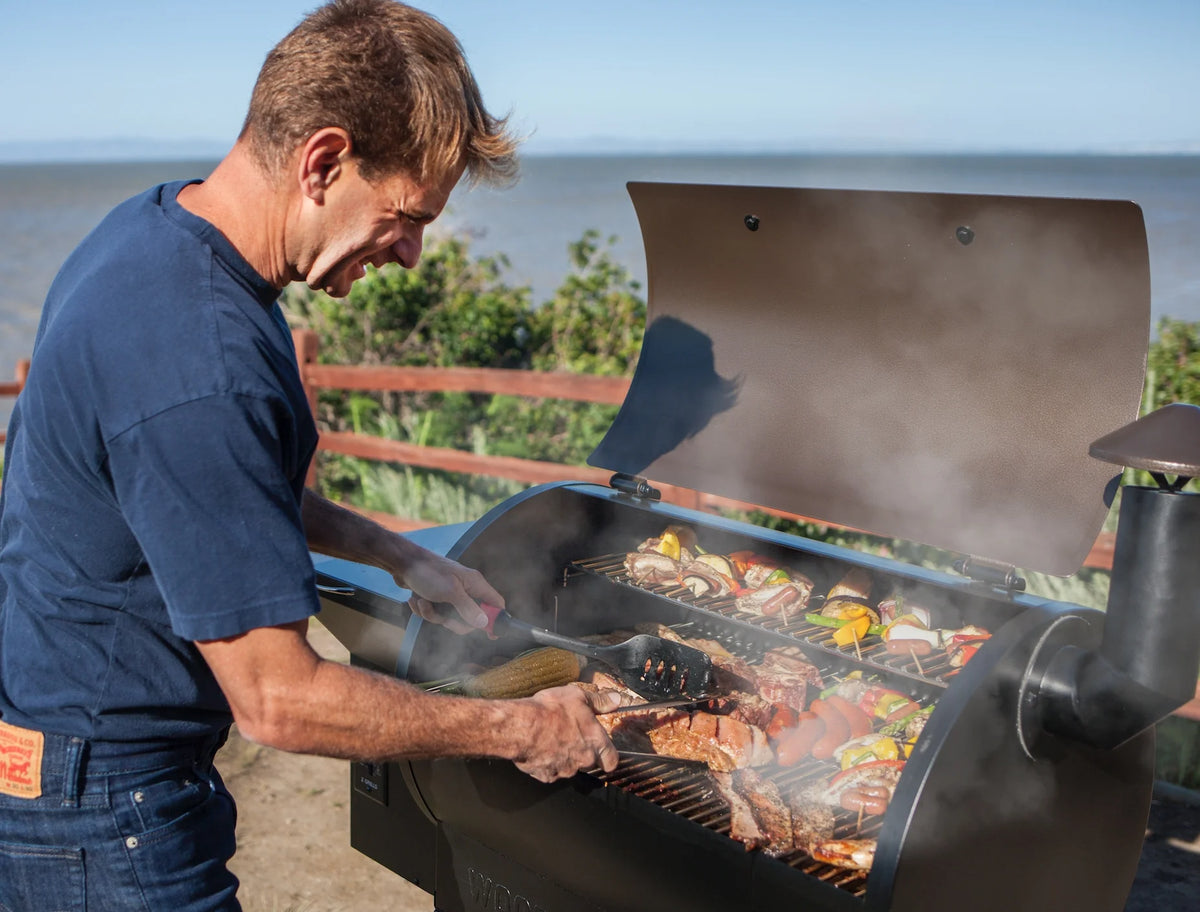 Wood Pellet Grill & Smoker 8-in-1 Black U822481