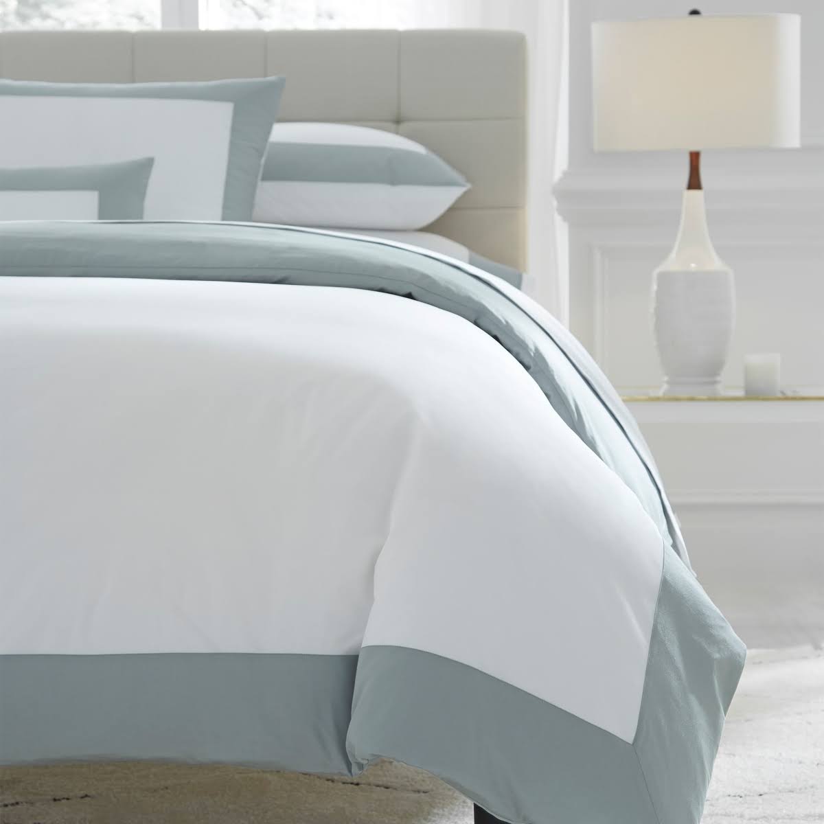 Full/Queen White Duvet Cover A86842
